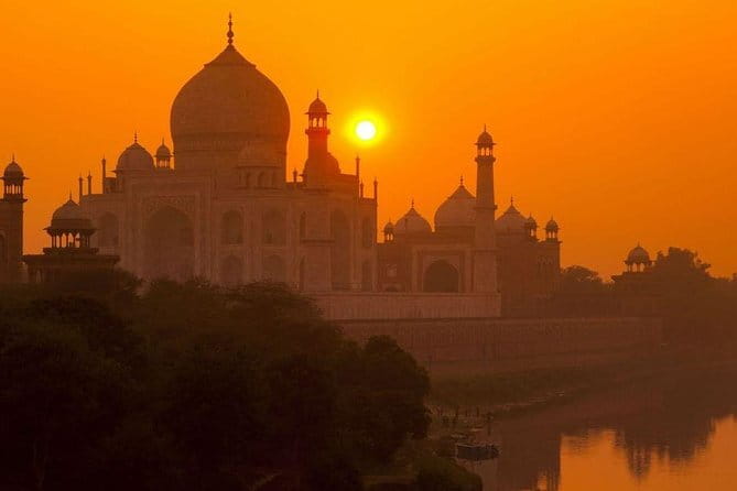 All Inclusive Taj Mahal, Agra Fort & Baby Taj Day Tour By Car - Small Tips That Make This Day Run Smooth