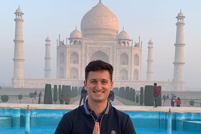 All Inclusive Taj Mahal & Agra Fort Tour from Delhi by Express Train - A one-day Taj Mahal sprint that still feels organized