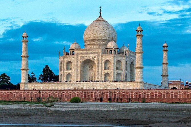 All Inclusive Taj Mahal & Agra Fort Tour from Delhi by Express Train - 6:30 am pickup in Delhi, then straight to the station