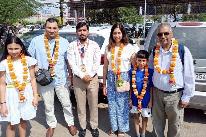 All Inclusive- Taj Mahal and Agra Tour from Delhi Superfast Train - Pickup window and station handoff (6:30 AM to 7:00 AM)