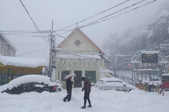 Amritsar Dalhousie Dharamshala 6 Days Tour - Day 5: Norbulingka Institute, Tibetan crafts, and evening temple visits
