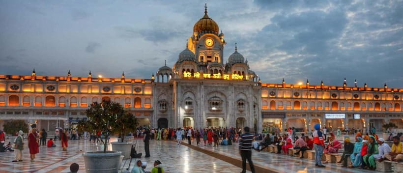 Amritsar: Golden Temple and Jallianwala Bagh Guided Tour - Golden Temple and Jallianwala Bagh in one focused circuit