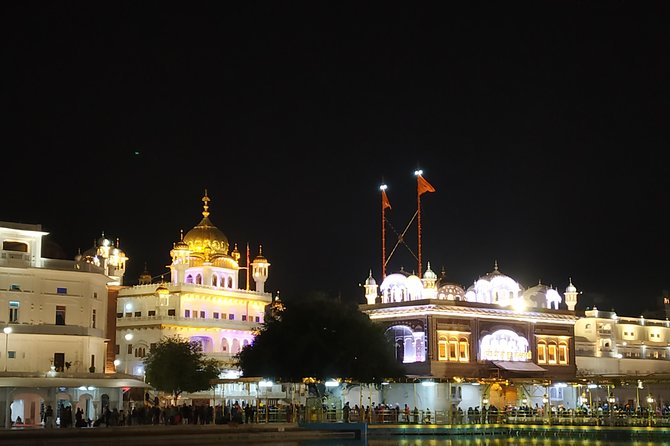 Amritsar Golden Temple Tour - Stop by stop: Golden Temple, Akal Takht, and the holy book in evening context