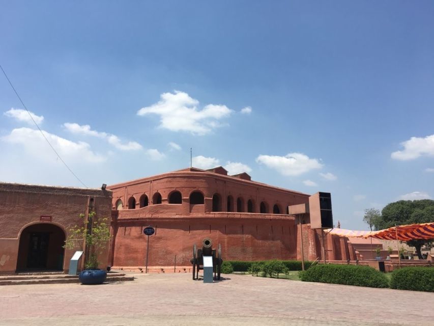 Amritsar: Small Group Sightseeing Tour with Wagah Border - Who this tour suits best, and who should rethink it