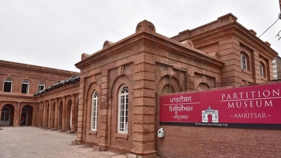 Amritsar: Small Group Sightseeing Tour with Wagah Border - Golden Temple and Langar: more than a quick sightseeing stop