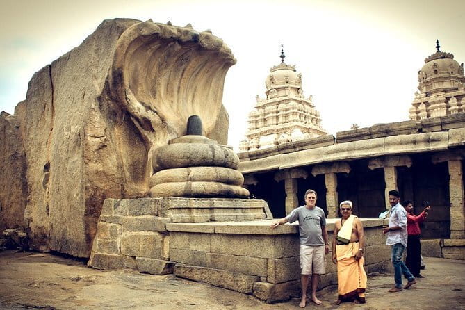 Bangalore Evening Food Street Walk and Market Visit - VV Puram Food Street (Thindi Beedi): Where the Eating Takes Over