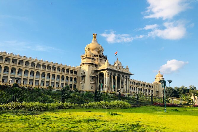 Bangalore in a Day: Private Guided Full-Day Sightseeing Tour - Bull Temple and Nandi: Kempe Gowda’s stone story