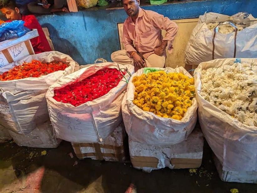 Bangalore: Palace, Temples, Fort & Markets Walking Tour - Key takeaways before you go