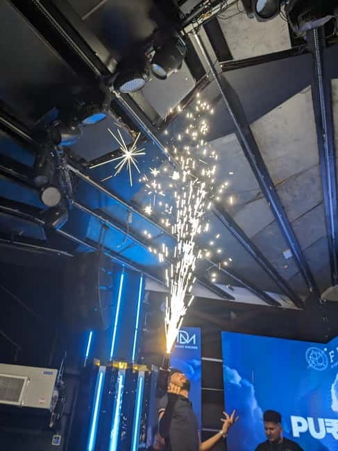 Bangalore:The Original bengaluru pub crawl - A 4-hour Church Street night with Chandan