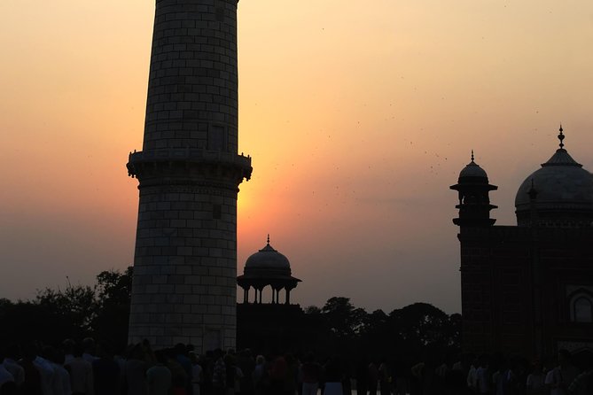 Bangalore to Taj Mahal and Agra Same Day Tour with Flights - Taj Mahal at 10:30 AM: Skip the Lines, Then Let the Guide Do the Work