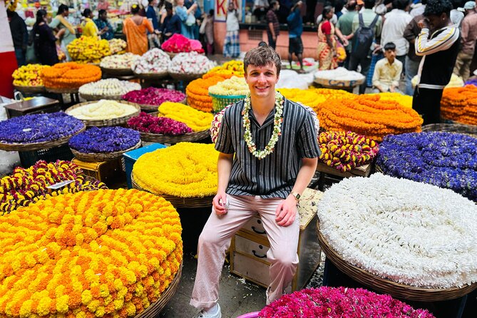 Bangalore: Walk In the Footsteps of Maharajas & Sultans - KR Market: what a 200-year-old bazaar still does to your senses