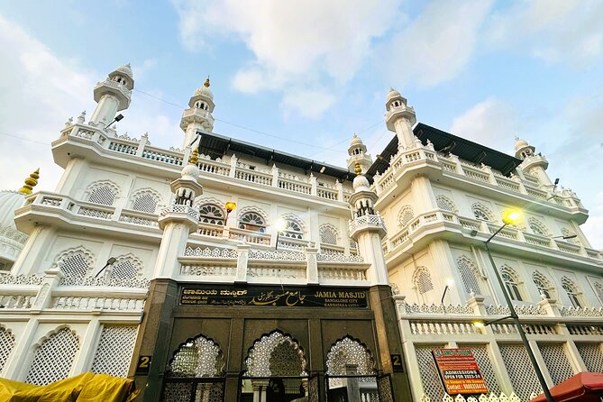Bangalore: Walk In the Footsteps of Maharajas & Sultans - Bangalore Fort: Mysore-era fort lines you can still trace