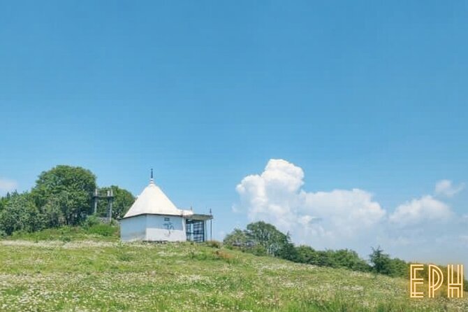 Benog Tibba Day Hike - Mussoorie - Reaching the highest point, then getting your big Himalayan views