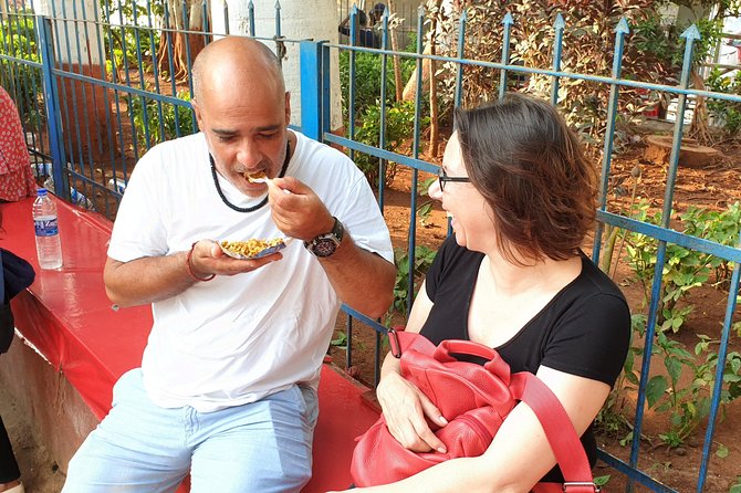 BEST Mumbai's Street Food-Evening Tour - Chor Bazaar at night: Dosa, Chicken Tikka, and handmade ice cream