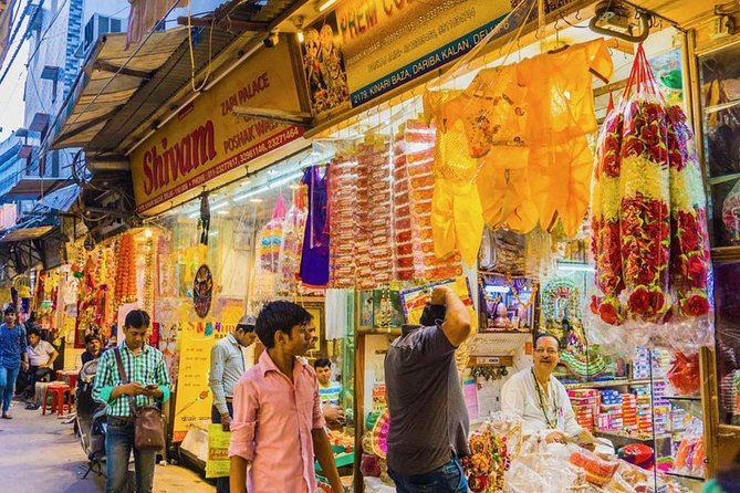 Best Of Old Delhi: 3 Hour Tuk Tuk/Rickshaw Tour - Khari Baoli spice market: learning smells, not just shopping