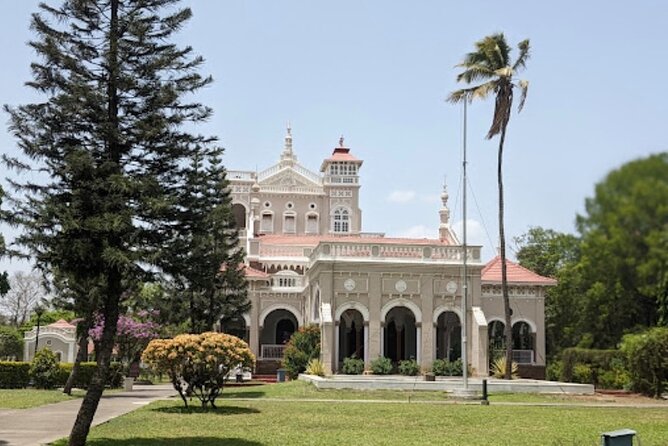 Best of Pune Private City Tour with Lunch and Transport - Empress Gardens and the Quiet Reset Before the Memorial Stops