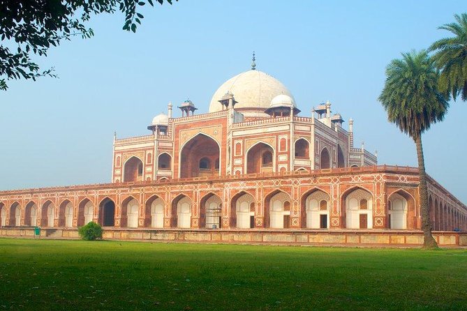 Best-Selling Private Taj Mahal & Agra Fort Day Trip from Delhi - Stop 1 in Agra: the time before the main event