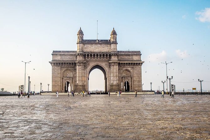 Best South Mumbai Heritage Walk - Gateway of India to Kala Ghoda: iconic views plus artsy street energy