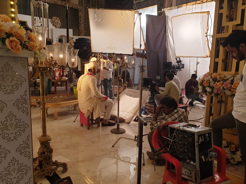 Bollywood Sightseeing and Celebrity Home Tour by Private Car - Price and time: is $63 per person good value?