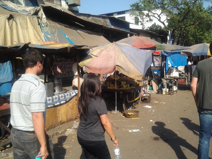 Bollywood tour with Slum Tour & Dance show - Inside the studio sets: what behind-the-scenes access really means