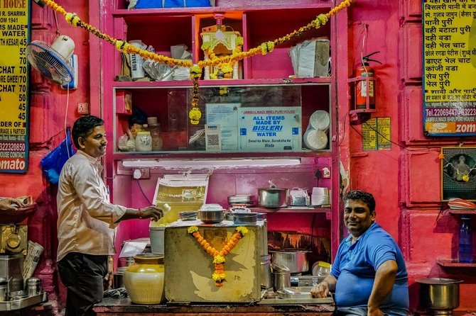 Bombay Express Mumbai Food Tour with 15+ Tastings - Small-group energy, included drinks, and how the guide adds value
