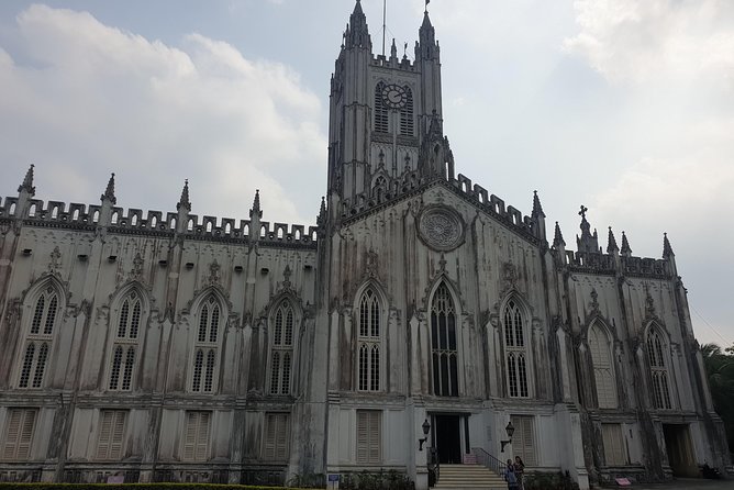 Build Your Own: custom private tour of Kolkata with transfers - The Core Itinerary: From St. Paul’s Cathedral to Victoria Memorial