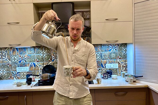 Chai Master Class in an Authentic Indian Home with Food - Old Delhi Walking: Chandni Chowk Stalls, Jain Temple, and Sikh Kitchens