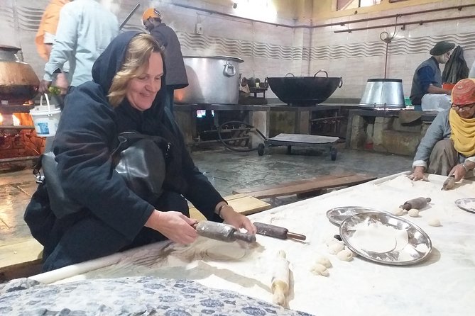 Chandni Chowk Old Delhi Food Tour with Spice Market - Khari Baoli: Asia’s Biggest Spice Market in Real Life