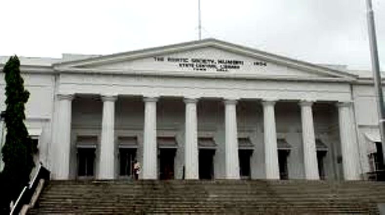 Combo of City and Bollywood Tour - Mumbai and Bollywood, in One Tight Day