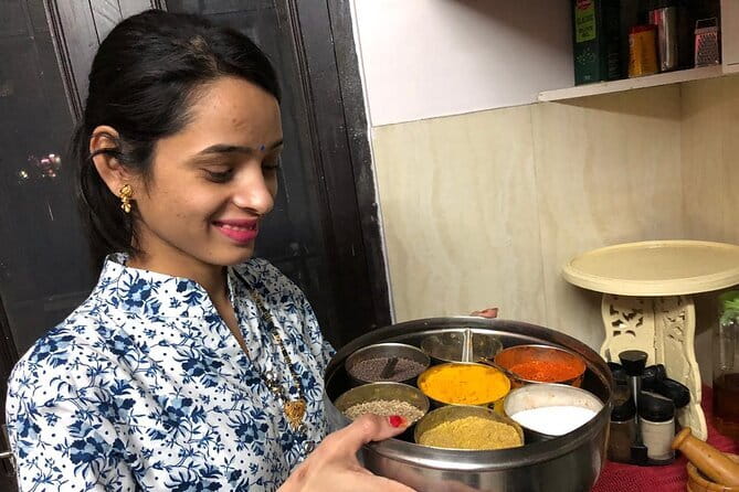 Cooking Class with Indian Family in Jaipur (Pickup & Drop Free) - Rajputi Dress for Women: More Than a Costume