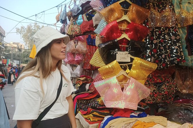 Customized Half Day or Full Day Delhi Shopping Tour with Female Consultant - The route logic: from fashion lanes to spice and craft bazaars
