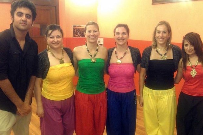 Dance Class in Delhi: Learn to Dance like a Bollywood Star - Key highlights to know before you go