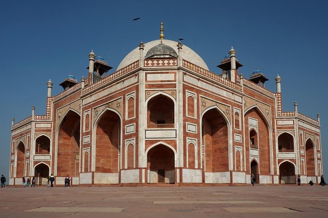 Day Tours Delhi-Full Day Private Old and New Delhi Tour - The big idea: two Delhis in one 8-hour loop