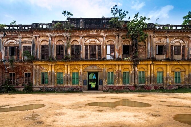 Day trip from Kolkata for a Slice of Europe - Chandannagar highlights: Dupleix Palace and the cannons
