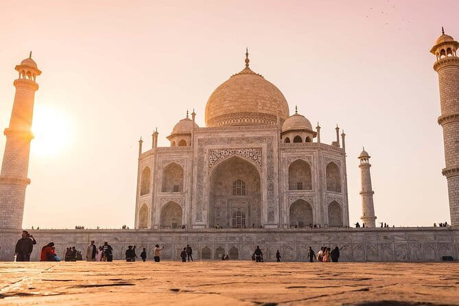 Day Trip to Taj Mahal, Agra Fort and Baby Taj from Delhi by Car - Taj Mahal in your allotted time: what the included ticket gets you