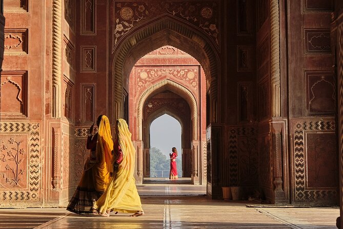 Day Trip to Taj Mahal and Agra from Chennai with Both Side Commercial Flights - 4 AM Pickup and Flights: The Real Clock Behind the Trip