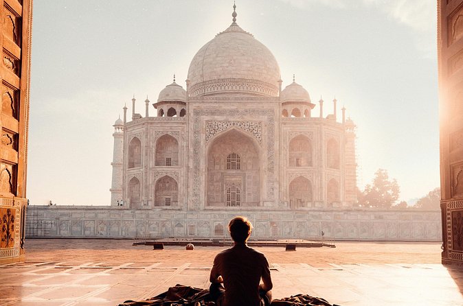 Day Trip to Taj Mahal and Agra from Chennai with Both Side Commercial Flights - Agra Fort: A Red-Sandstone Stop That Can Be Tight