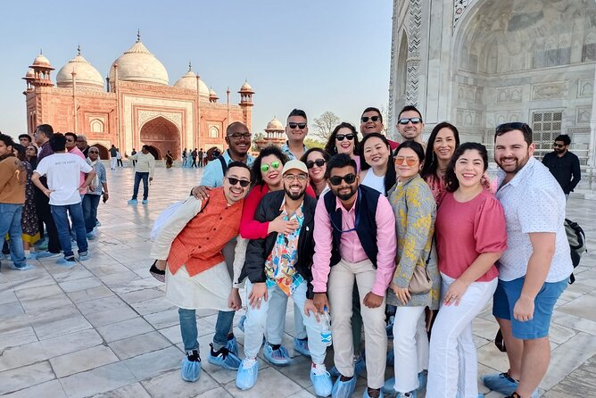 Day Trip to Taj Mahal from Delhi by Private Car - Agra Fort: How Much You Can See in One Hour