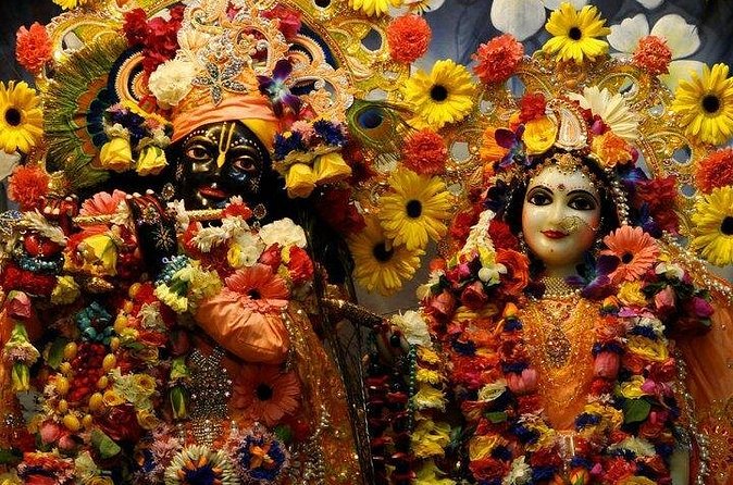 Day Trip to The Taj Mahal, Agra with Mathura & Vrindavan from Delhi - Mathura and the Krishna Birthplace: Live Kirtan Adds Emotional Weight