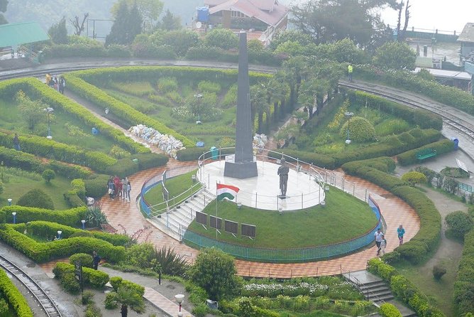 Day_Trippers (Darjeeling Full Day Tour). - Why this Darjeeling full-day route works