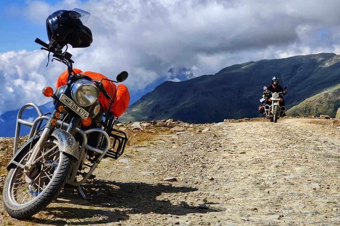 Dayara Bugyal and Surya Top Trek - Guides, group size, and the support that makes the trek feel smooth