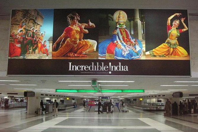 Delhi Airport Transfers : Budget Sedan and SUV Cabs - Finding Your Chauffeur at Indira Gandhi International Airport