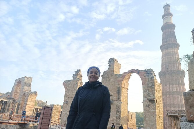 Delhi City Tour: Old Delhi, Markets, Monuments & Street Food Walk - Red Fort facade to Jama Masjid area: Old Delhi’s big opening acts