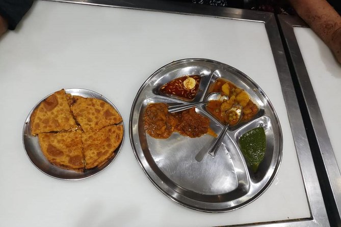 Delhi Food Tour: Try Authentic Old Delhi Food - Chawri Bazaar: Chole kulche and the comfort-food side of Old Delhi