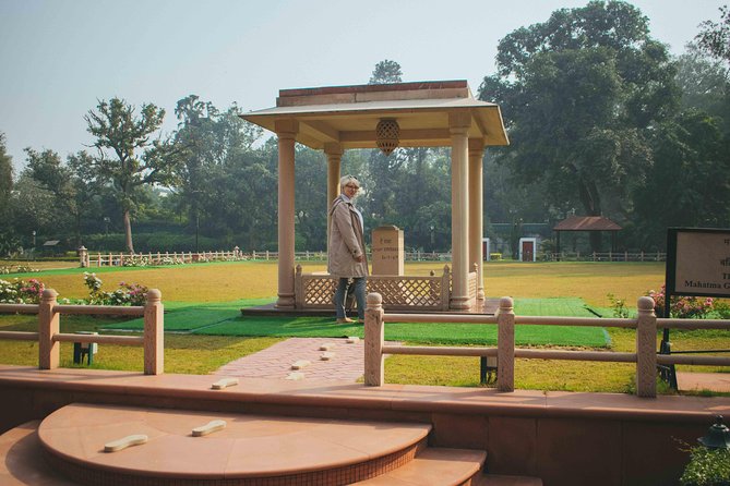 Delhi Footsteps of Mahatma Gandhi Half-Day Tour - Birla House and the meaning of Gandhi’s last chapter