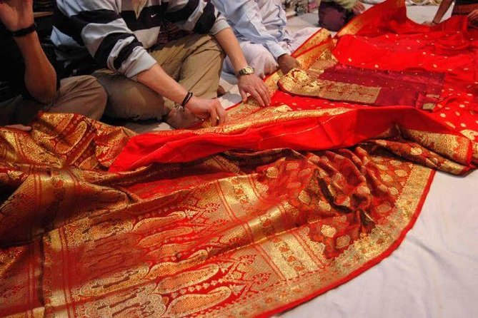 Delhi: Private Half-Day Guided Shopping Tour with Transfer - Key takeaways before you go