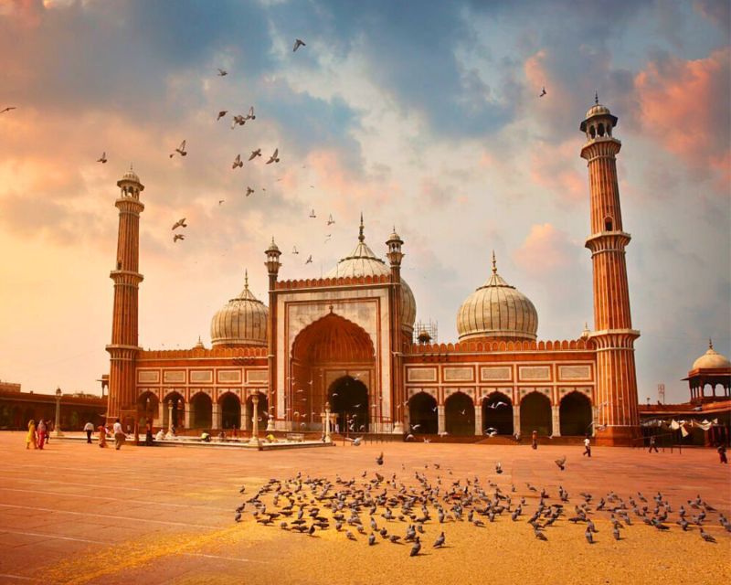 Delhi: Private Old and New Delhi Full or Half-Day City Tour - Lotus Temple, the Monday change, and a calmer kind of spirituality