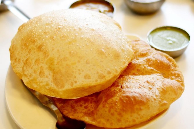 Delhi: Street Food Crawl (2 Hours Guided Food Tasting Tour) - How to eat smart on a street crawl in Old Delhi