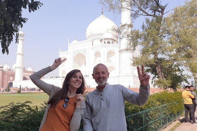 Delhi : Sunrise Taj Mahal & Elephant conservation - All Inclusive - Catching the Taj Mahal at sunrise, without the chaos