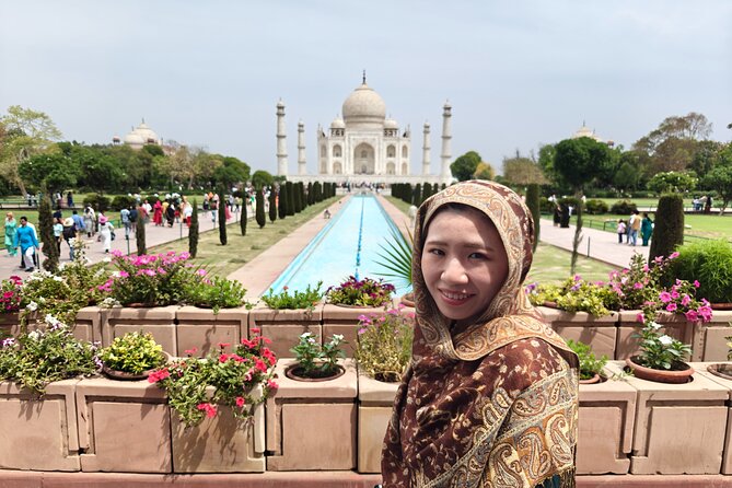Delhi: Taj Mahal Agra Fort & Baby Taj Tour by Car with Fast Entry - How the guides and drivers make or break the day